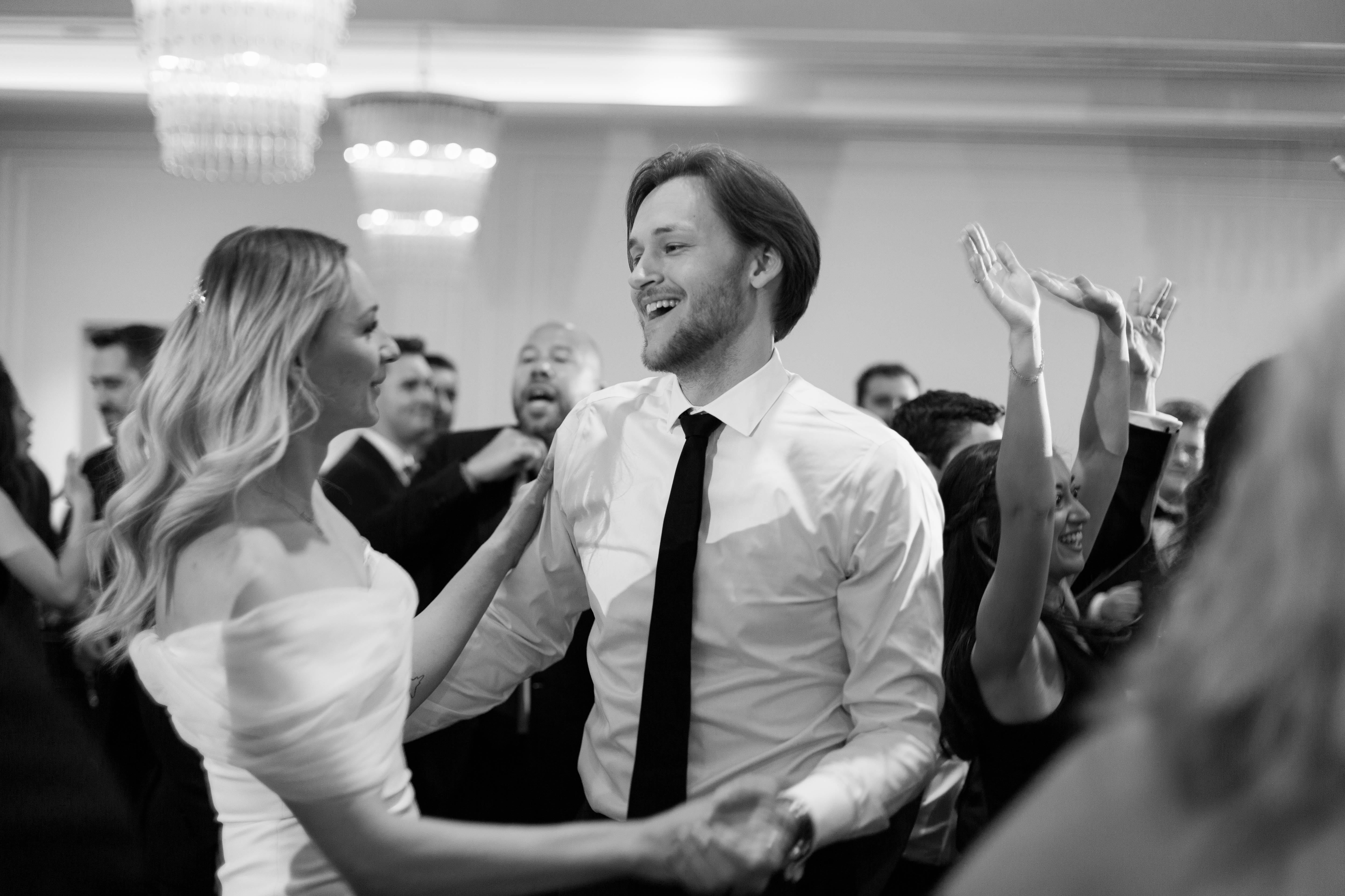 AVENTZ Co. Connecicut Event & Wedding Planner. Abby Fritz Connecicut Wedding Designer. Delamar Hotel West Hartford. Ali Valdez Photography