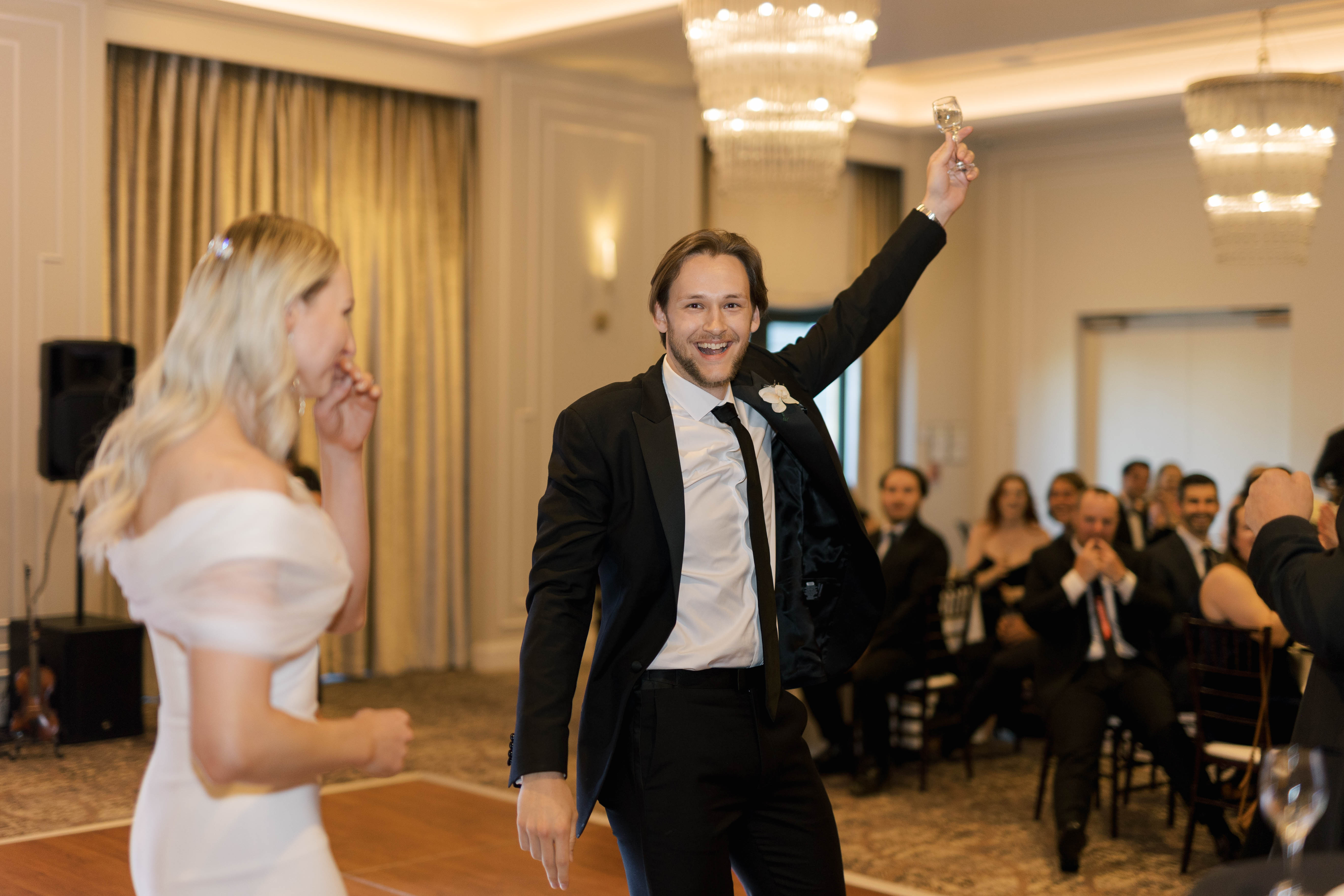 AVENTZ Co. Connecicut Event & Wedding Planner. Abby Fritz Connecicut Wedding Designer. Delamar Hotel West Hartford. Ali Valdez Photography