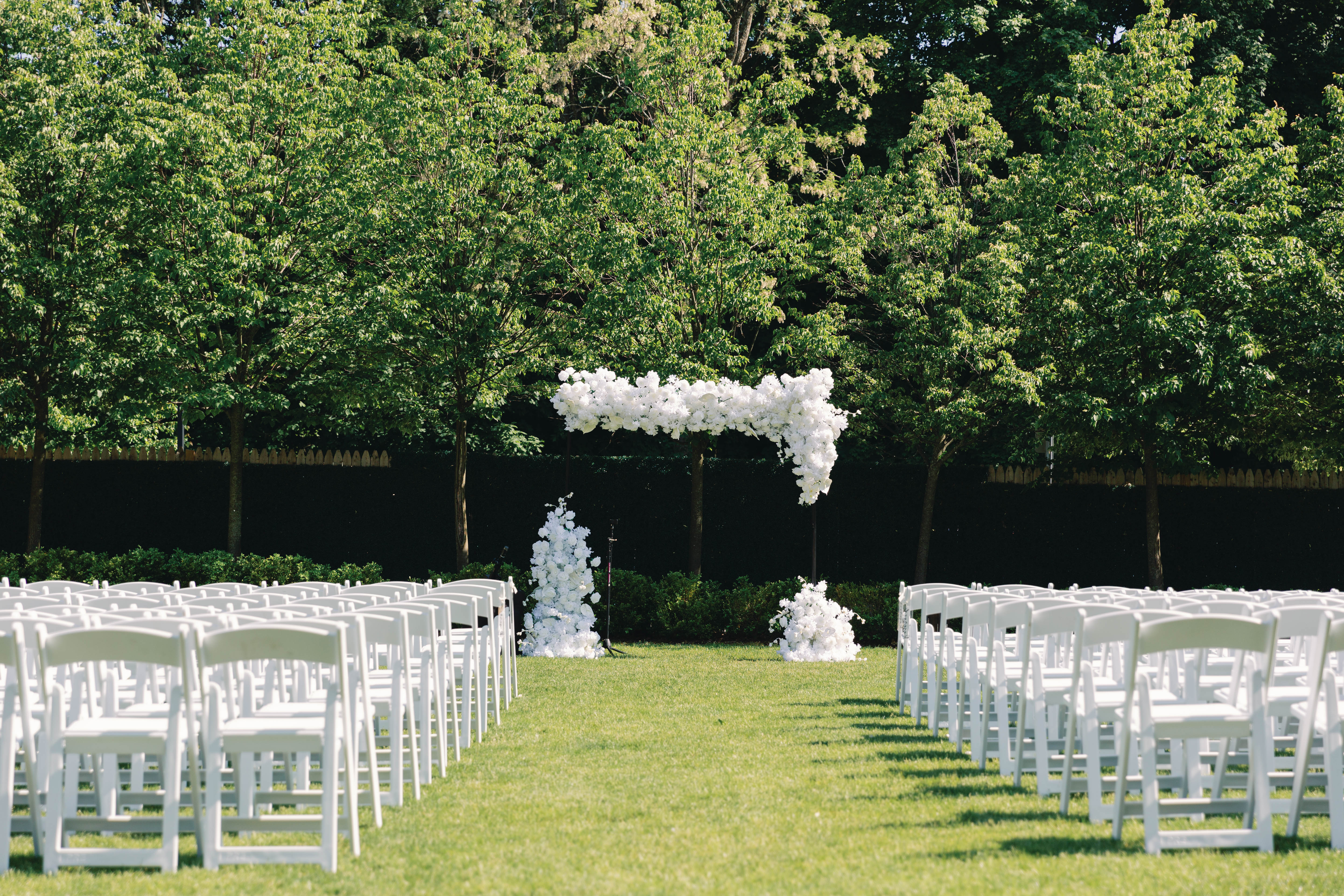 AVENTZ Co. Connecicut Event & Wedding Planner. Abby Fritz Connecicut Wedding Designer. Delamar Hotel West Hartford. Ali Valdez Photography