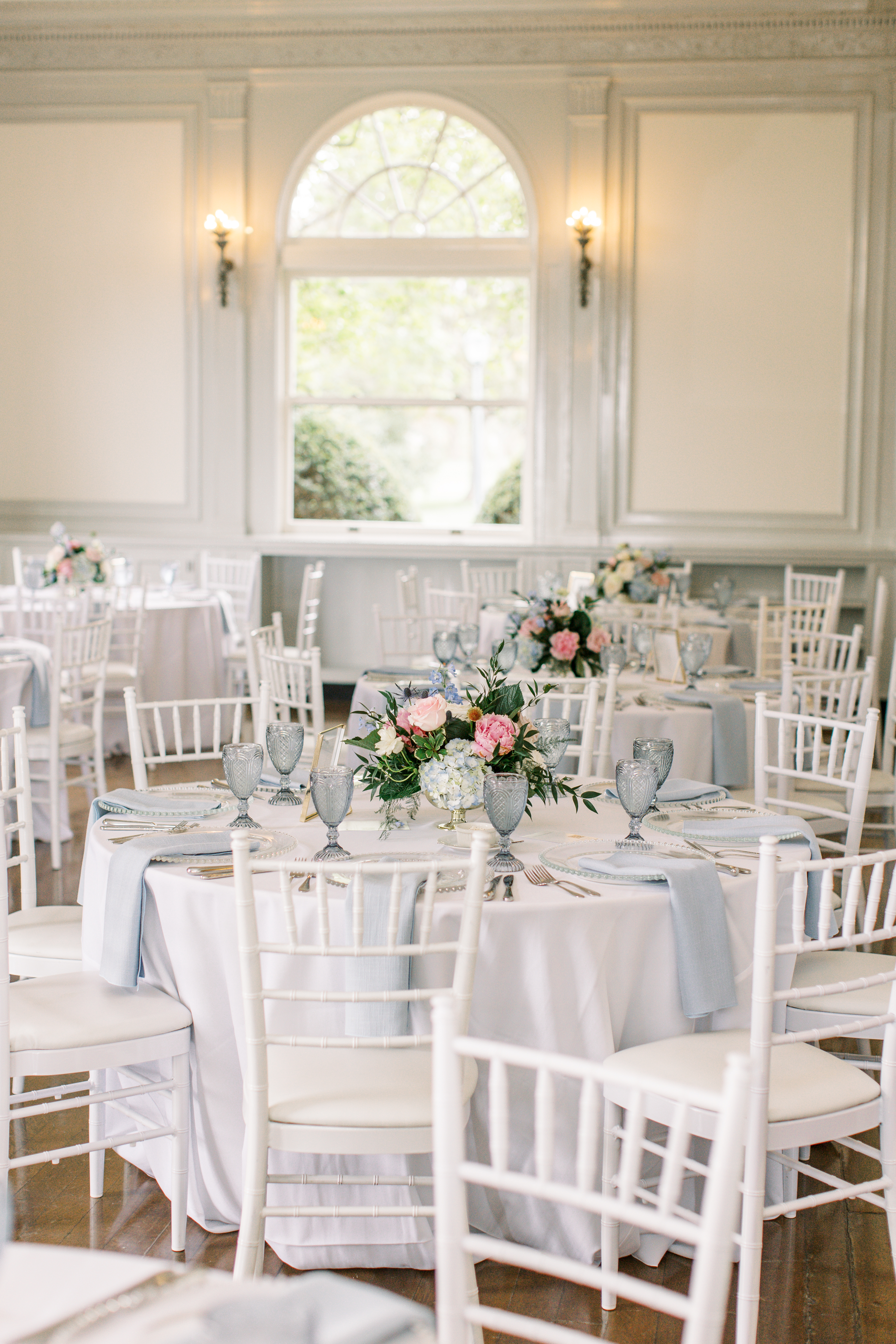 AVENTZ Co. Connecticut Event & Wedding Planner. Abby Fritz Connecticut Wedding Designer, Backyard weddings, CT Private Events, Design, Weddings, Intimate | Krista Jean Photography