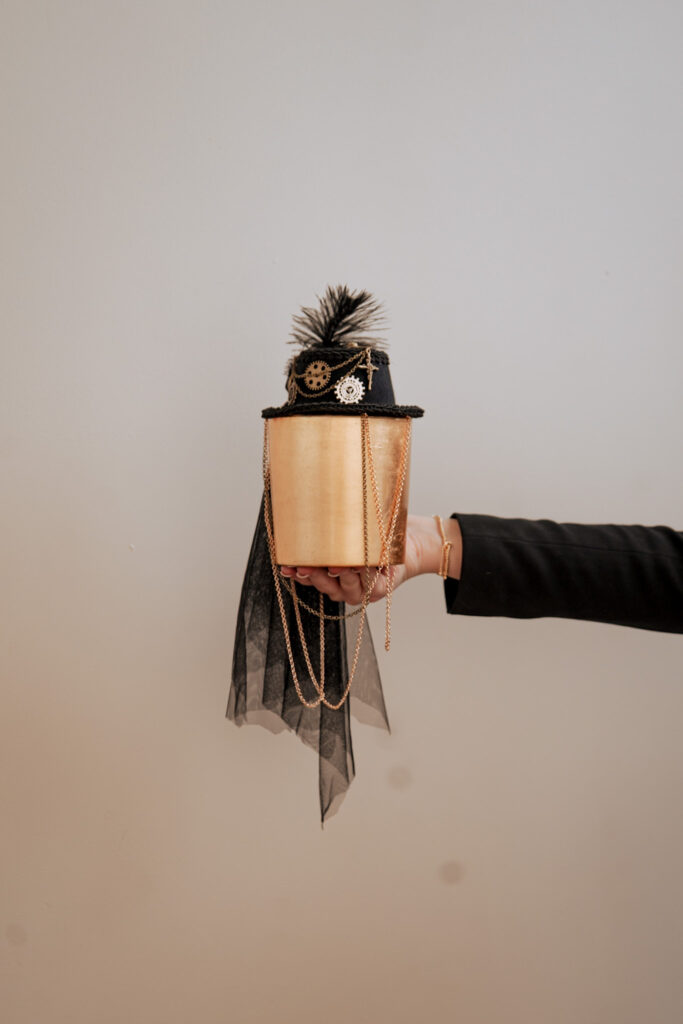 4DD8C511 0F96 471D 9437 2AB6794D5FAD